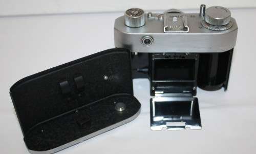 Samoca-35 Super-with Original Bag-Shutter Fires-Well Looked After.