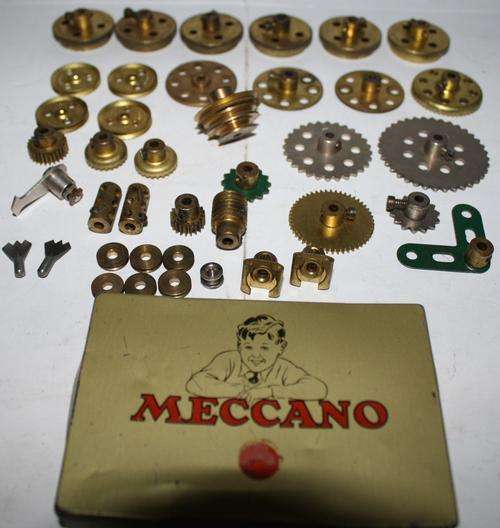 Meccano Set..330 Parts...Vintage..1950's