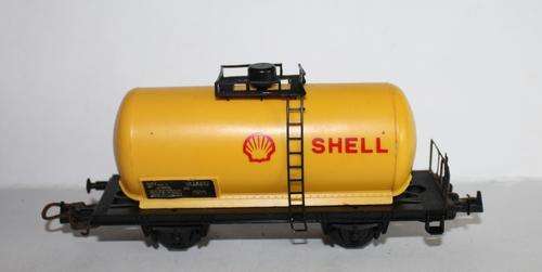 Lima Shell Tanker-Plastic Wheels.