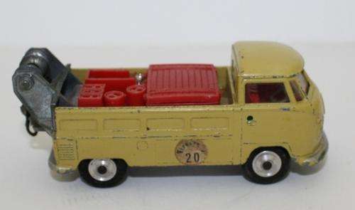 Volkswagen Breakdown Truck-1966 Corgi-Spun Hubs-No 490-Avocado Green.