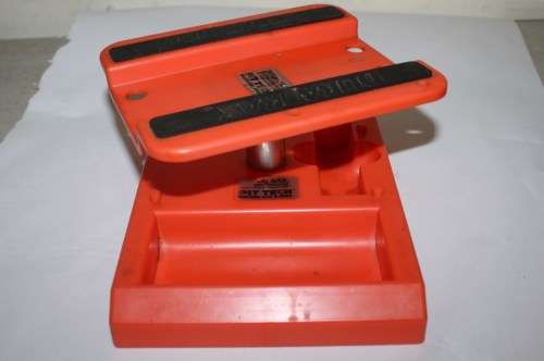 Pit Tech Deluxe Car Stand-Duratrax