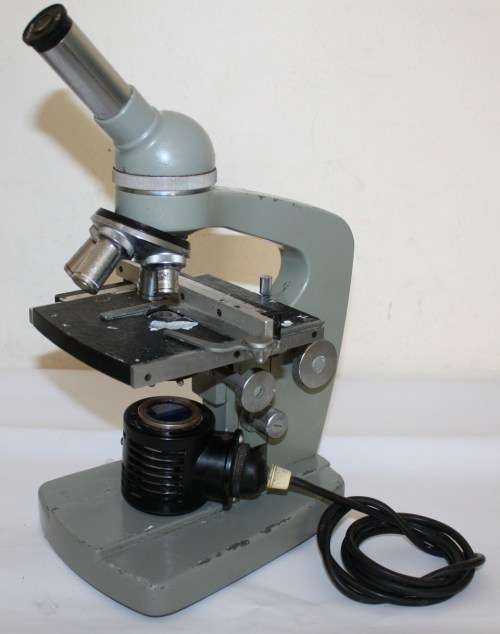 Kyowa-Tokyo-No 715005 Microscope Including 'Microscope Glass Cover Slips'-Not full box.