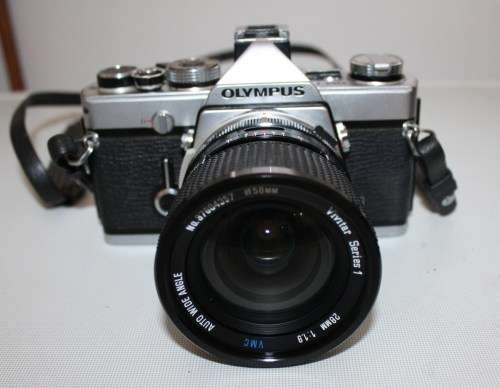 Olympus Om-1 with Vivitar Series 1 *Auto Wide Angle* f 1.9 28mm Lens..Great Condition.