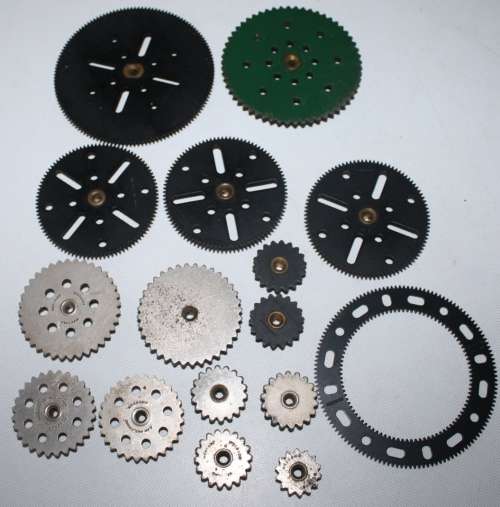 **Meccano** Parts Large Amount of Parts/Gears/Electric Motors,Smalls etc..etc..As per photos