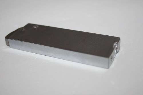 **Lighter**.."Fab.Suisse" Huren-Swiss Made...Flint Sparks...70mmx22mmx7mm