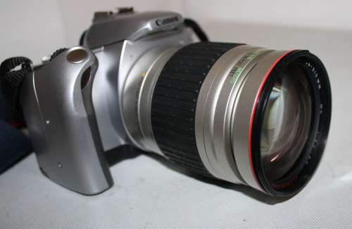 **Canon EOS 300v**(Rebel) S.L,R. 35mm Camera...Excellent Condition
