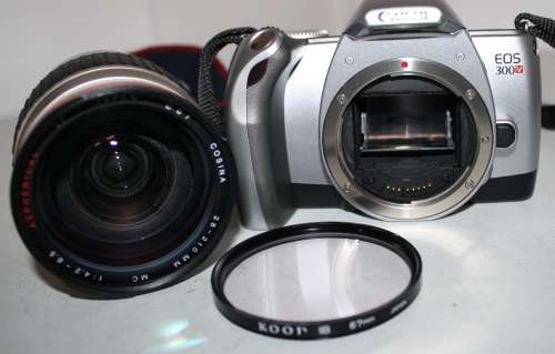 **Canon EOS 300v**(Rebel) S.L,R. 35mm Camera...Excellent Condition