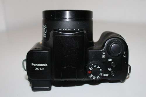 **Lumix Panasonic DMC FZ5** Digital Camera12x Optical Zoom-Leica Lens