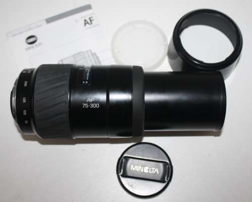 ** Minolta AF 75-300 Zoom Lens**....Got "Slight"Funges  on 'Front' Lens