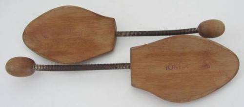 **Shoe Trees-Vintage**....Collectable...As per photos
