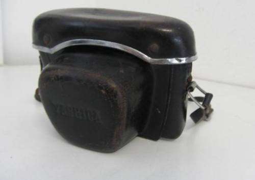 **Yashica-Minister**Yashinon 1:2.8 f=4.5cm Lens...Good condition