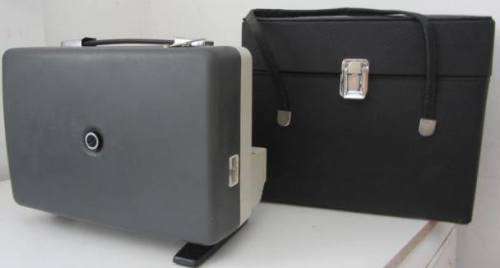 **Dual 8mm Projector*Naigai-Model 904....Complete in Original Box...Turns on and Runs....No Globe.