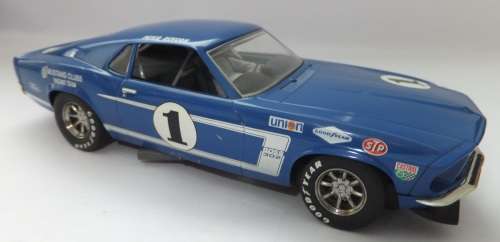 **Scalextric**Ford Boss 302 Mustang -"Mustang Clubs Racing Team"..Not tested.