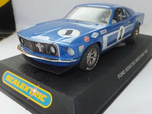 **Scalextric**Ford Boss 302 Mustang -"Mustang Clubs Racing Team"..Not tested.