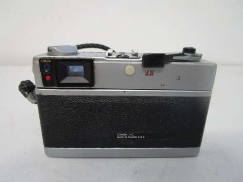 **Canon QL 17 G-III QL** Rangefinder Camera..Canon 1:1.7 40mm Lens(Needs Cleaning)
