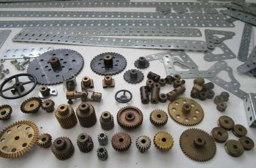 **Meccano Parts**Blue/Yellow...Parts,Gears,Girders etc etc..As per Photos