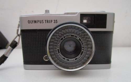 **Olympus Trip 35**...Good Condition..Lens Clean...Olympus D.Zuike 1:2.8 f=40mm Lens.