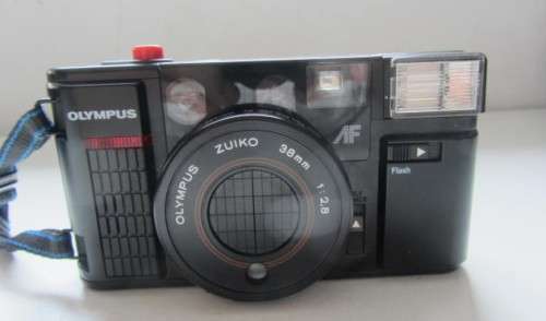 **Olympus AFL**-Quick Flash 35mm Camera0Zuiko 38mm f 2.8 Lens..Needs Battery..Not tested