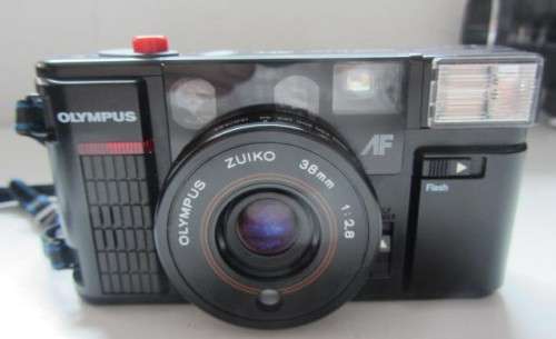 **Olympus AFL**-Quick Flash 35mm Camera0Zuiko 38mm f 2.8 Lens..Needs Battery..Not tested