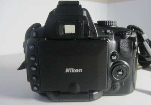 **Nikon D5000** Camera Body,Excellent Condition,Swiveling Screen,Fully Operational,Incl Charger.