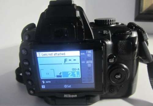 **Nikon D5000** Camera Body,Excellent Condition,Swiveling Screen,Fully Operational,Incl Charger.