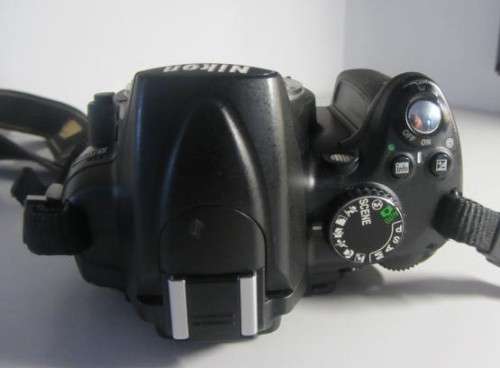 **Nikon D5000** Camera Body,Excellent Condition,Swiveling Screen,Fully Operational,Incl Charger.