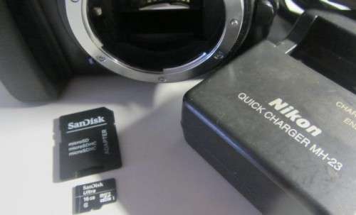 **Nikon D5000** Camera Body,Excellent Condition,Swiveling Screen,Fully Operational,Incl Charger.