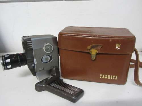 **Yahica 8-E** 8mm Movie Camera....Yashica Zoom 1:2.8 f=12.5-37.5mm Zeica Lens..Turning when Winded.