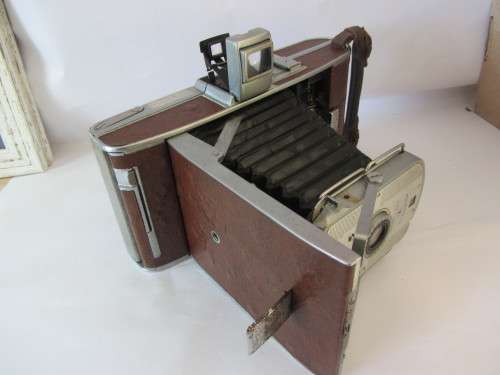 **Polaroid Land Camera**Model 95 A....Good Cosmetic Condition....Shutter Fires...Not Tested
