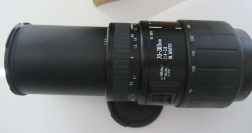 **Sigma 70-300mm F 4-5.6**DL Macro for Minolta....Good condition.