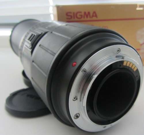**Sigma 70-300mm F 4-5.6**DL Macro for Minolta....Good condition.