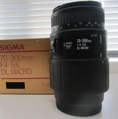 **Sigma 70-300mm F 4-5.6**DL Macro for Minolta....Good condition.