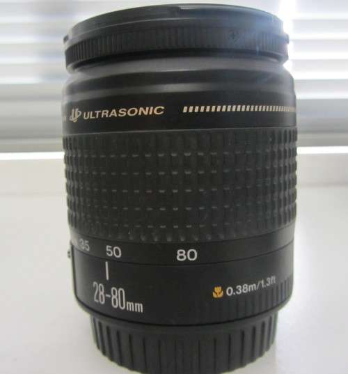 **Canon EOS 500 N**35mm S.L.R. Camera-Canon Zoom EF 28-80mm1:3.5-5.6 iv Lens.