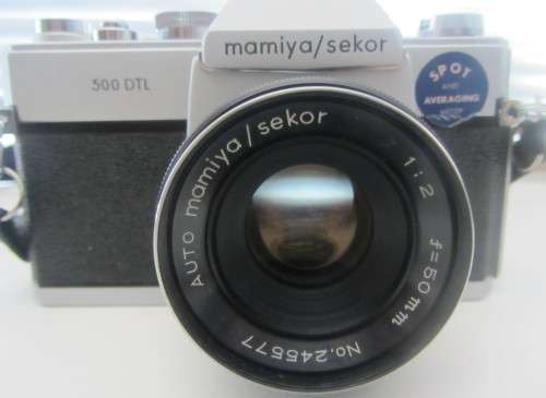 **Mamiya/Sekor 500 DTL**35mm Film Camera-Auto Mamiya/Sekor 1:2 f=50mm Lens Plus Centon Zoom and Tele