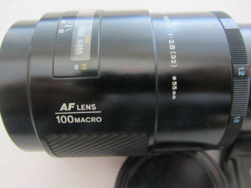 **Minolta AF-100 Macro**100mm 1:2.8(32)55mm Lens....Incl Lens Hood/Caps-As per Photos