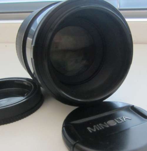 **Minolta AF-100 Macro**100mm 1:2.8(32)55mm Lens....Incl Lens Hood/Caps-As per Photos