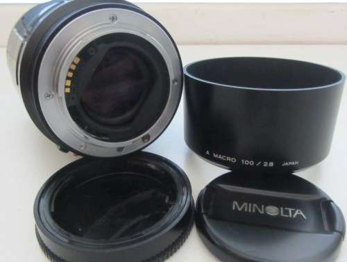 **Minolta AF-100 Macro**100mm 1:2.8(32)55mm Lens....Incl Lens Hood/Caps-As per Photos