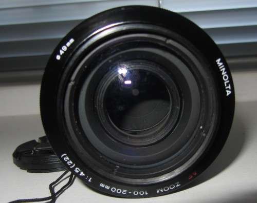 **Minolta AF 100-200**AF-Zoom 100-200mm 1:4'5(22)..A Mount..As per Photos