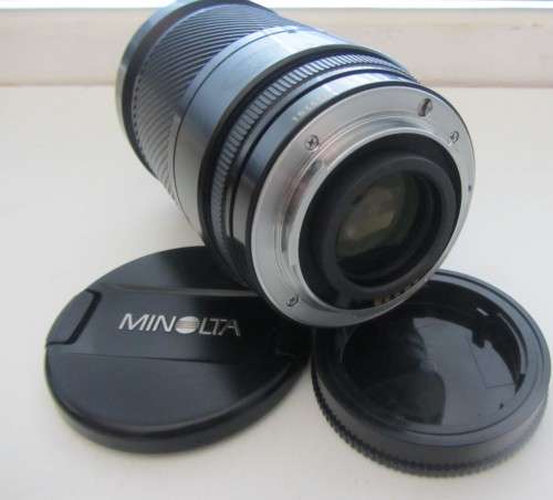 **Minolta AF 28-135mm**Macro-AF Zoom 28-135mm 1:4(22)-4.5..72mm Filter tread.