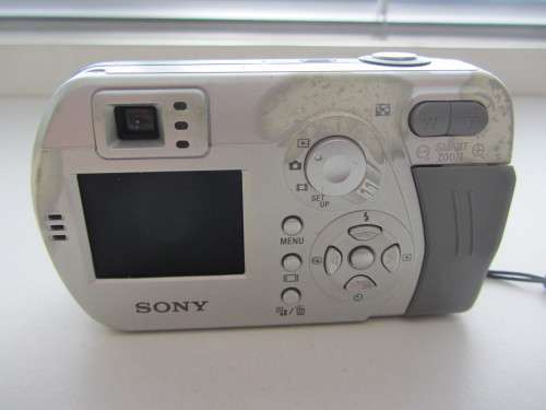 **Cybershot Sony**Mpegmovie VX-Sony Digital 3.2 Mega Pixels.