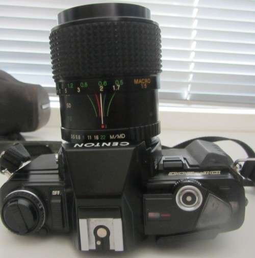 **Centon DF/300/Minolta X-300**Centon Zoom 1:3.5-4.5 28-70mm Lens(Manual Focus)