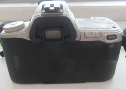 **Minolta 404si**Dynax 35mm S.L.R Camera Incl Tokina AF 100-300mm 5.6-6.7 Lens