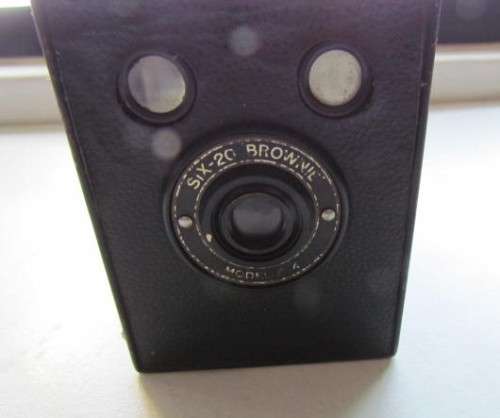 **Brownie Six-20**Vintage Film Camera...As per photos
