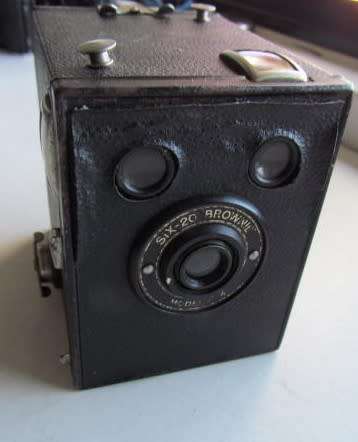 **Brownie Six-20**Vintage Film Camera...As per photos