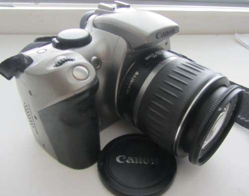 Canon EOS 300 D Digital Camera-Canon EF-S 18-55mm 1:3.5-5.6 Lens-Incl Charger Instructions Caps
