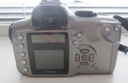 Canon EOS 300 D Digital Camera-Canon EF-S 18-55mm 1:3.5-5.6 Lens-Incl Charger Instructions Caps