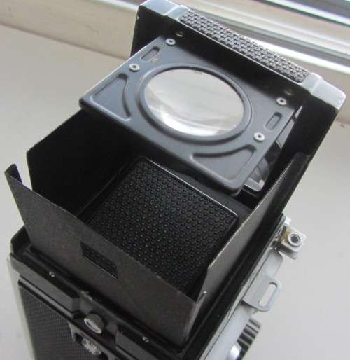 Mamiya C3 Professional Twin Lens TLR Film Camera.Mamiya Sekor 1:4.5 f=18cm Lens