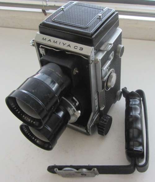 Mamiya C3 Professional Twin Lens TLR Film Camera.Mamiya Sekor 1:4.5 f=18cm Lens