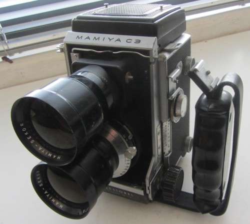 Mamiya C3 Professional Twin Lens TLR Film Camera.Mamiya Sekor 1:4.5 f=18cm Lens