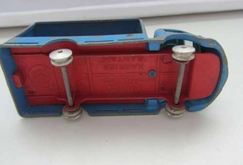 Corgi Toys-Karrier Bantam-Original-As per Photos-Missing Tyres